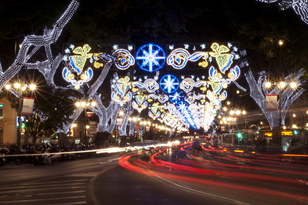 Luces navideñas multicolores de la Alameda de Málaga
