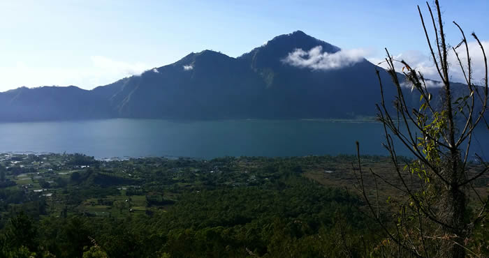 Subir al volcán Batur de Bali