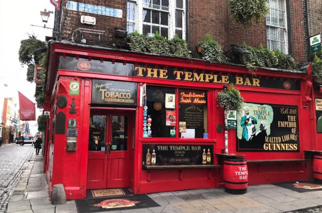 The Temple Bar, Dublín, Irlanda