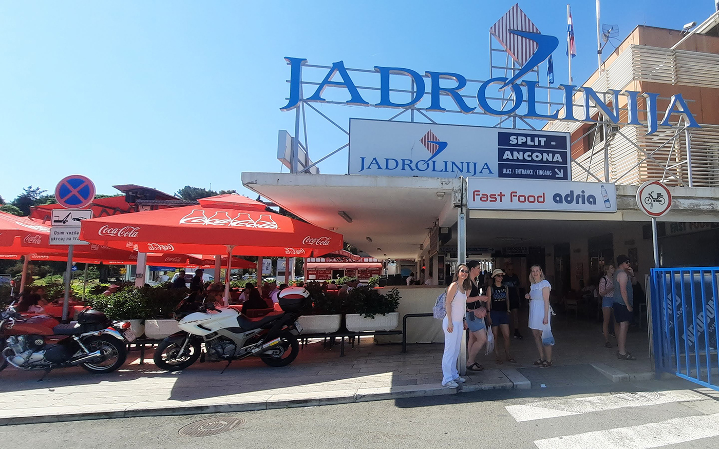 Ferries Jadrolinija en el puerto de Split